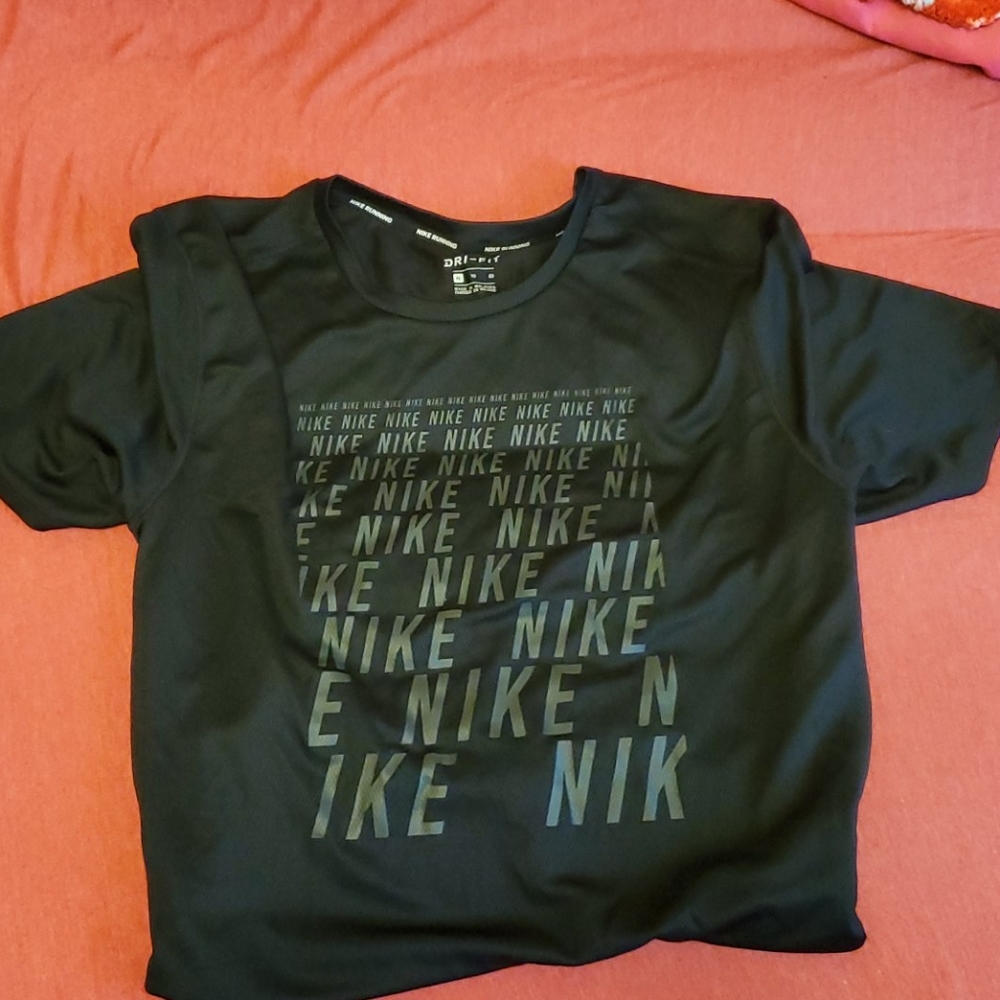 Nike running shirt Dri-Fit